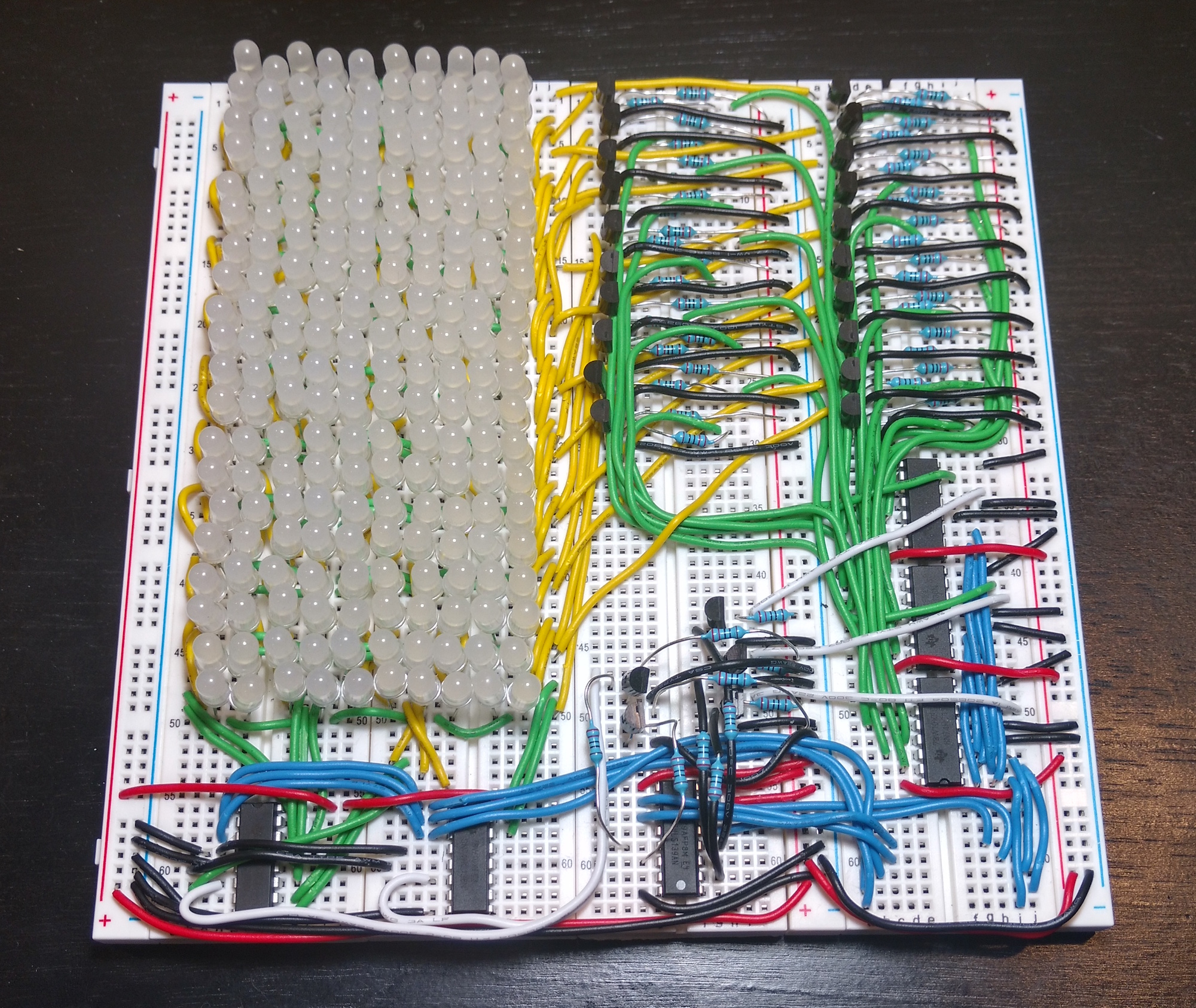 Hand build 20x10 LED display with Tetris – Daniel Frentzel – Portfolio